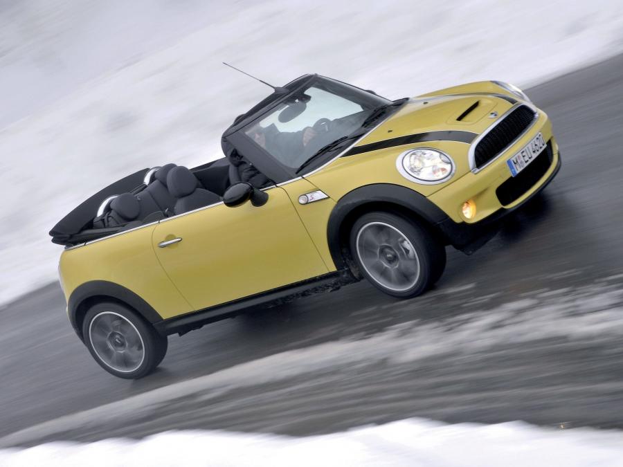  Mini Cooper S Cabrio 2009 года  (фото 18 из 130)
